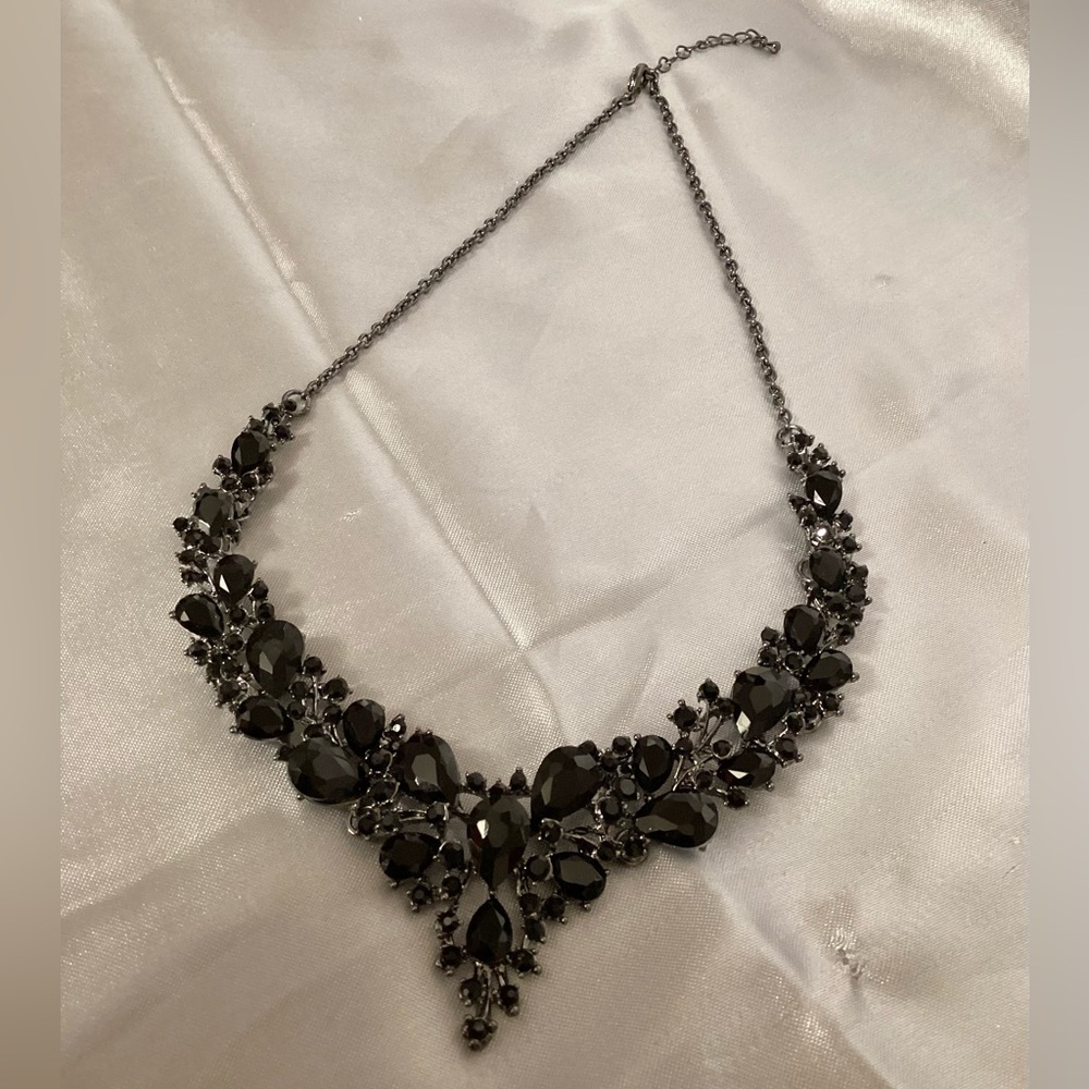 Black Rhinestone Statement Necklace - Picture 3 of 6